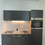Moderne City-Altbauwohnung Zwischen Hauptbahnhof Und Uni Nespresso - Netflix